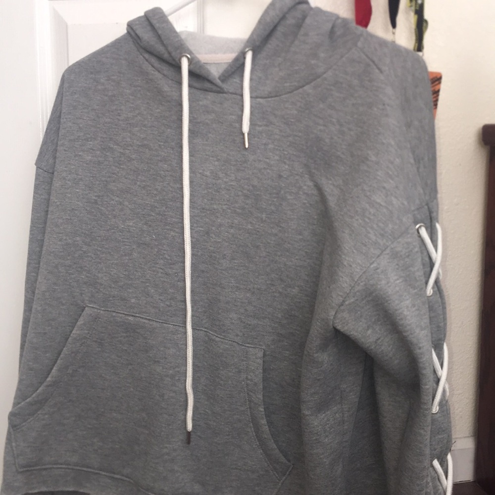 *new* cute hoodie with sleeve detail